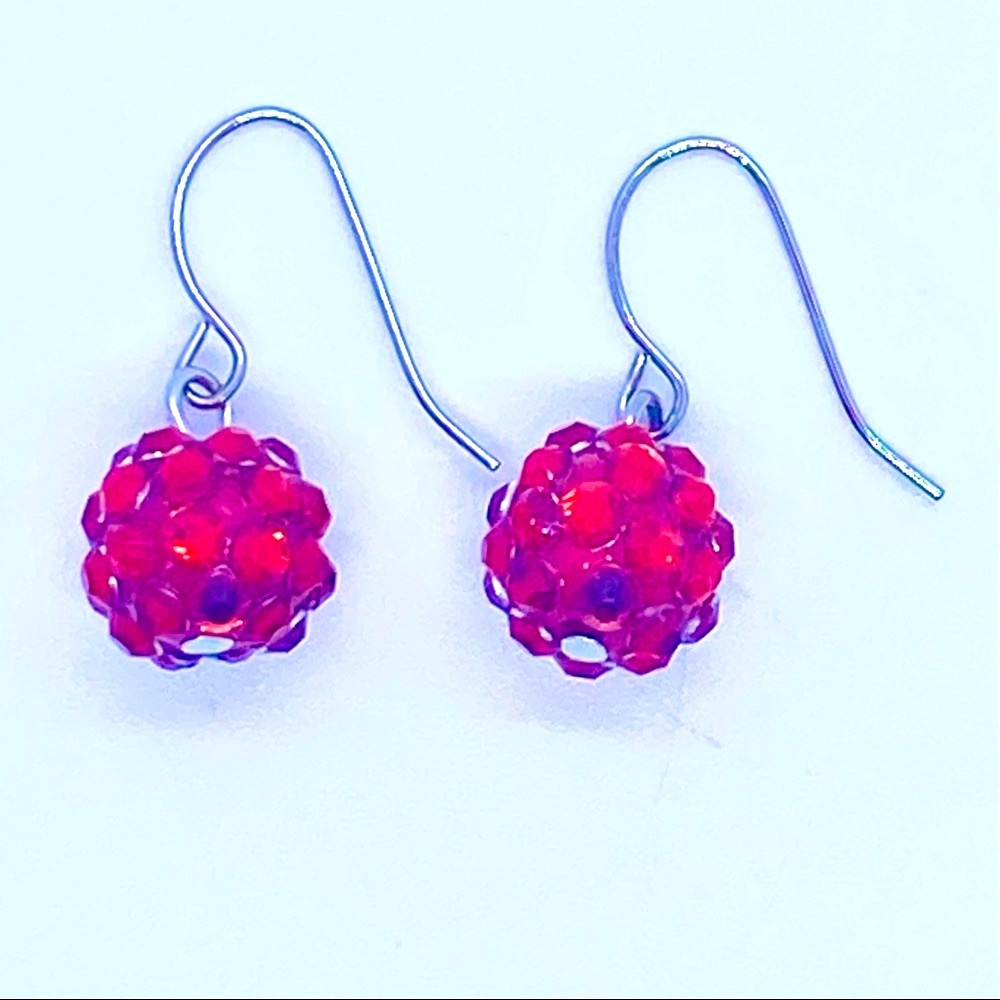Red Sparkly Dangle Earrings 🔥 3 for $20
